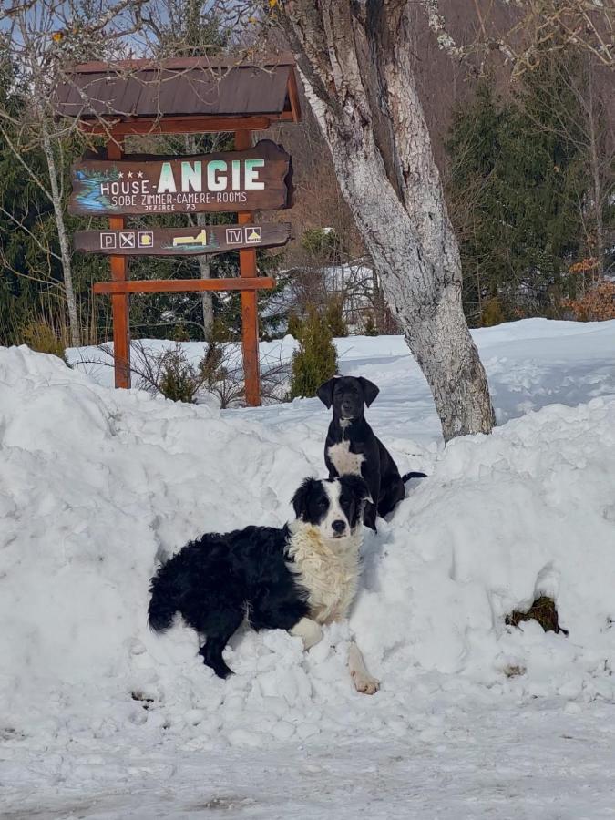 Hotel House Angie Jezerce Zewnętrze zdjęcie